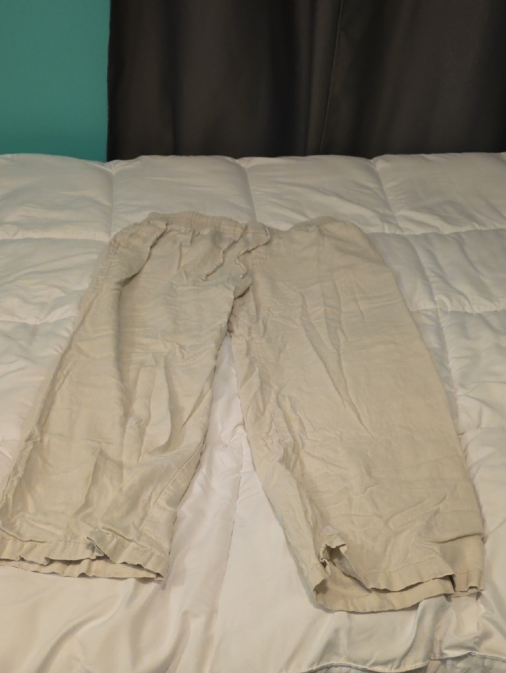 Old Navy Wide-Leg Linen-Blend Pants in Beige